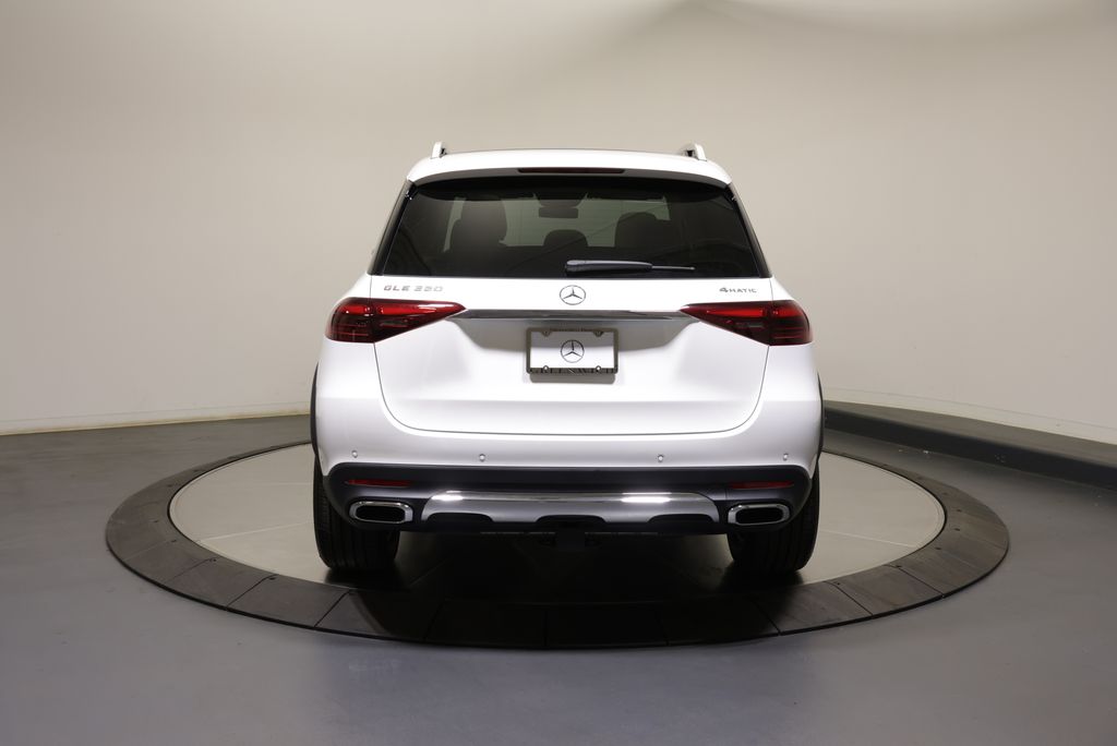 Thumbnail: 2026 Mercedes-Benz GLE - 6