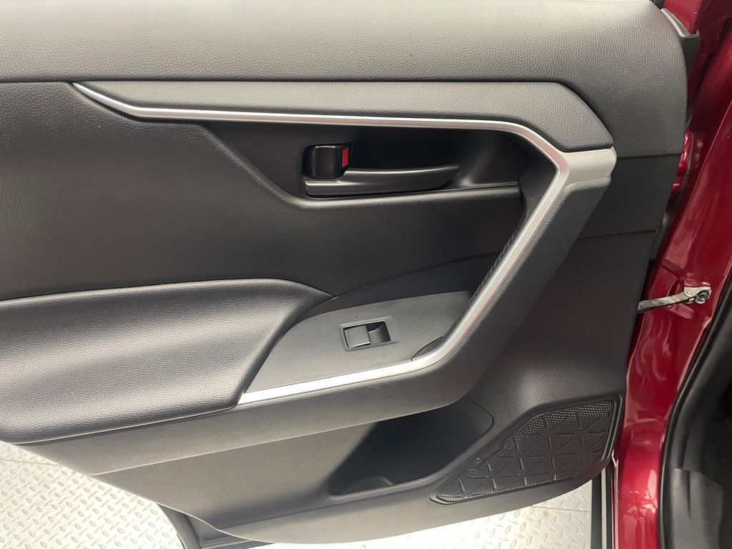 2021 Toyota RAV4 LE 30