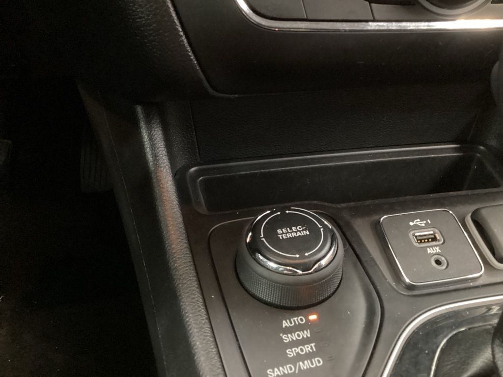 Used 2020 Jeep Cherokee SUV