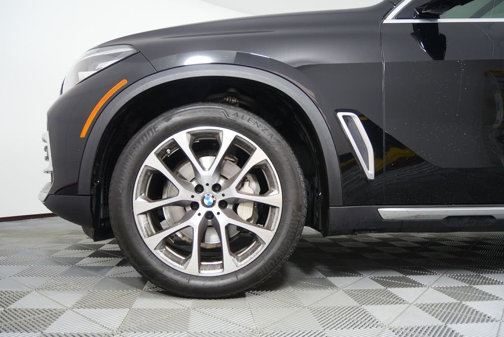 Thumbnail: 2023 BMW X5 - 7