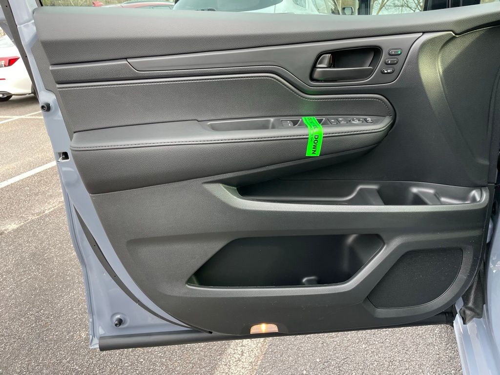 Thumbnail: 2026 Honda Odyssey - 24