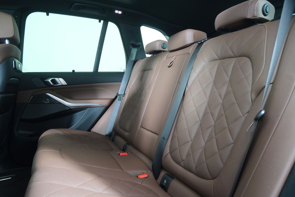 Thumbnail: 2024 BMW X5 - 15