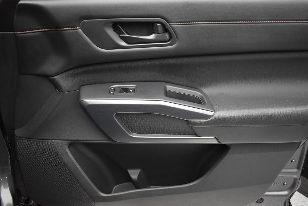 Thumbnail: 2024 Nissan Pathfinder - 23