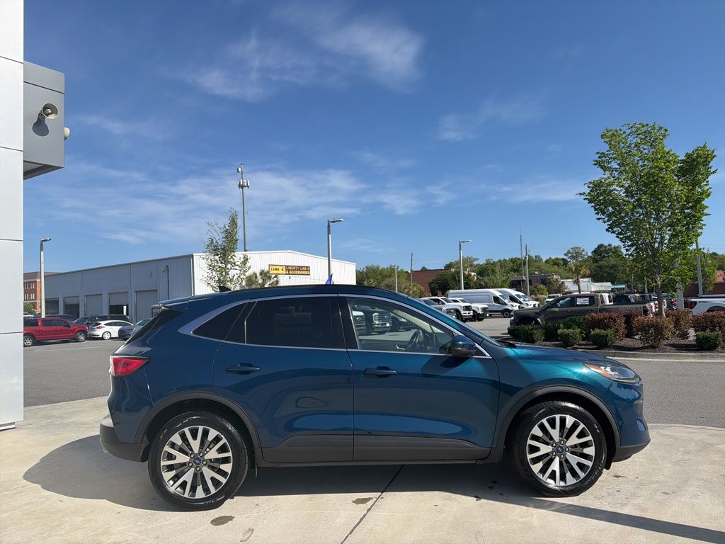 2020 Ford Escape Titanium