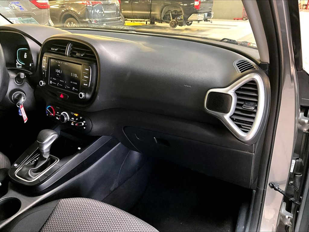 2024 Kia Soul — photo 13