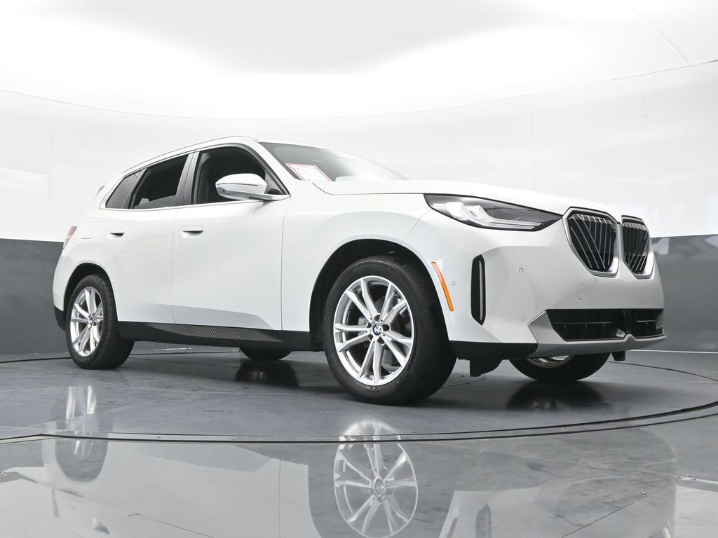 Used 2025 White Metallic BMW 30 xDrive image 70