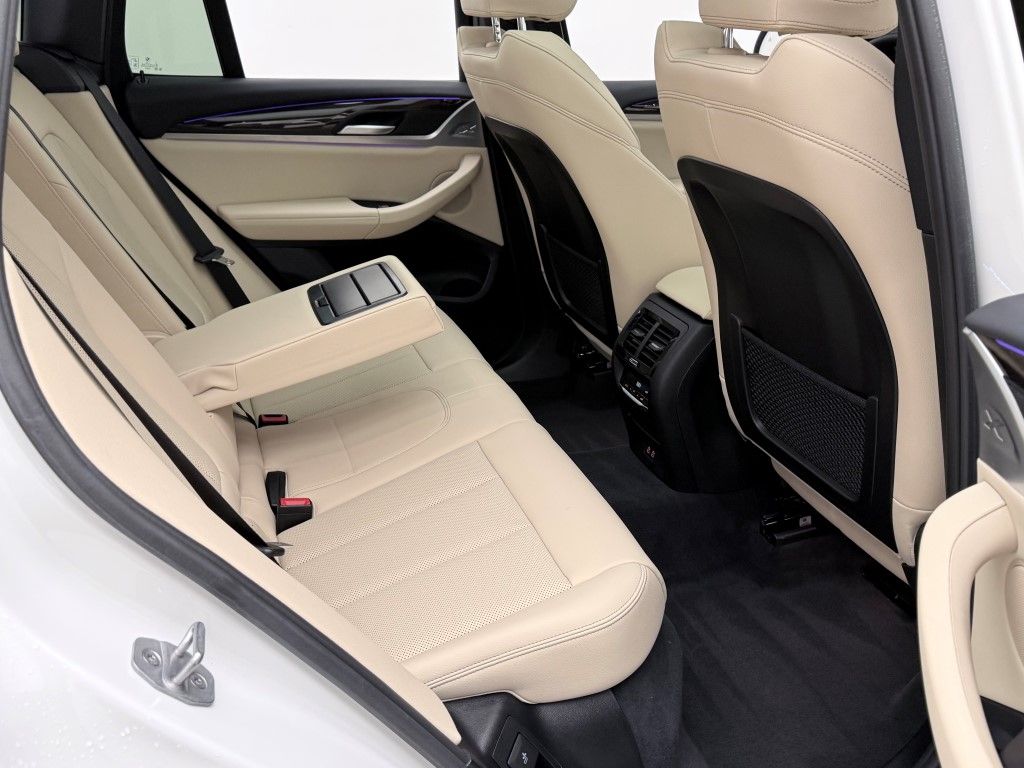 Thumbnail: 2024 BMW X3 - 24