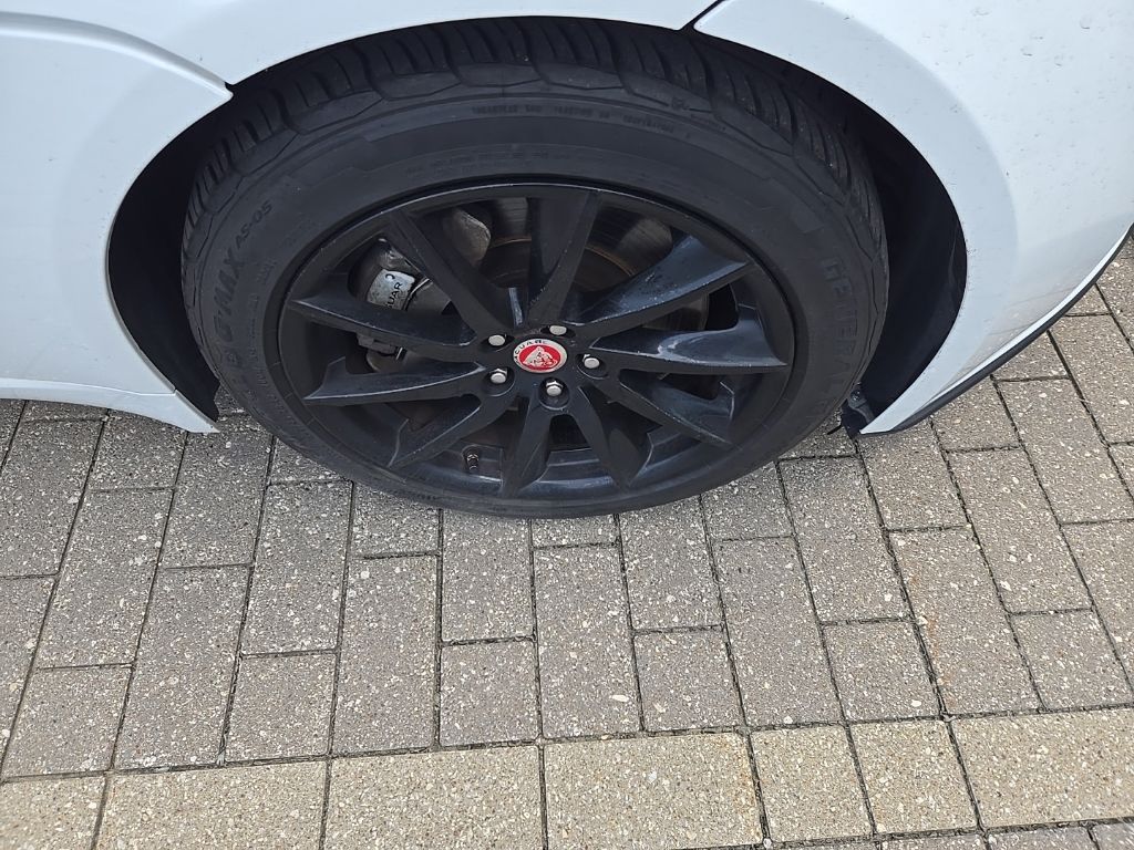 Used 2019 White Jaguar P340 image 11