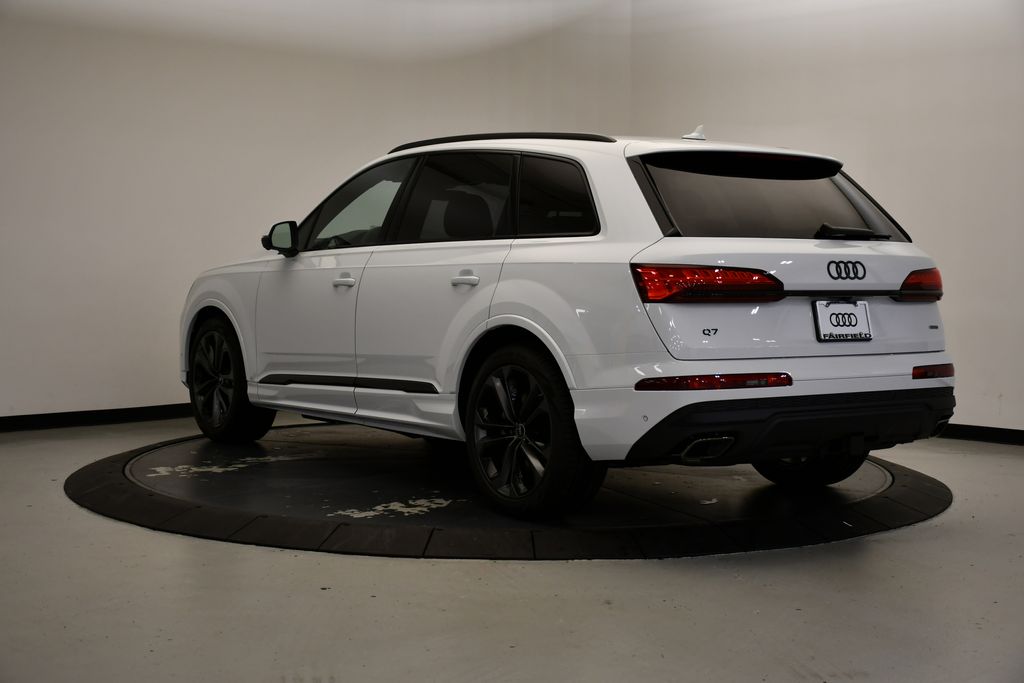 Thumbnail: 2026 Audi Q7 - 3