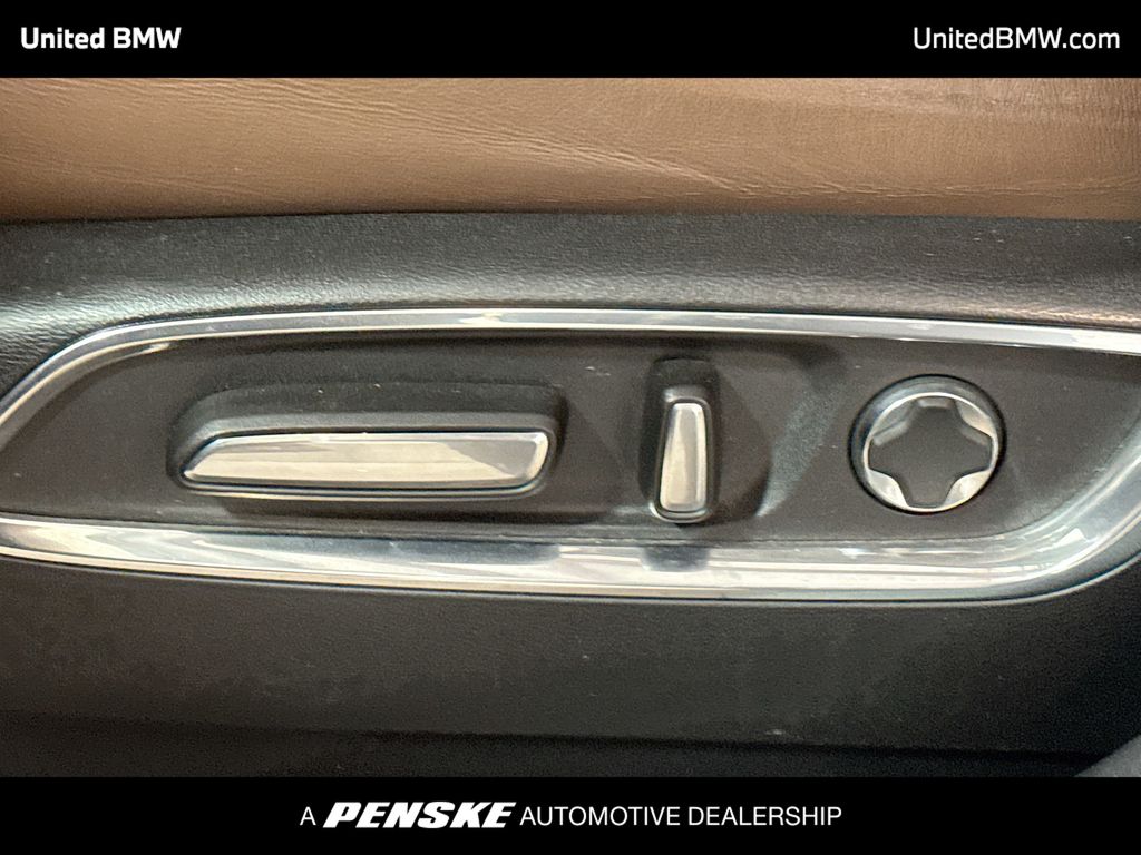 Thumbnail: 2019 Acura MDX - 4