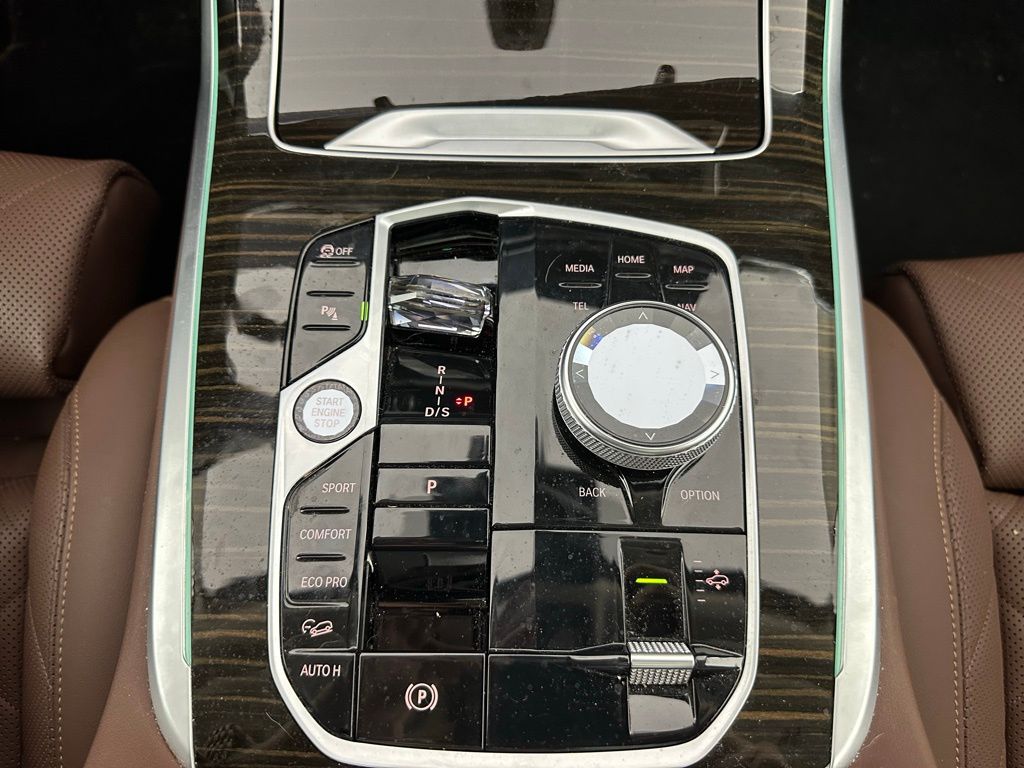 Thumbnail: 2023 BMW X7 - 22