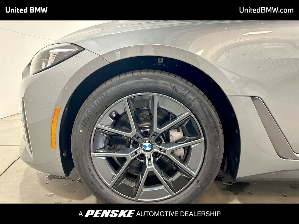 2025 BMW i4 eDrive40 10