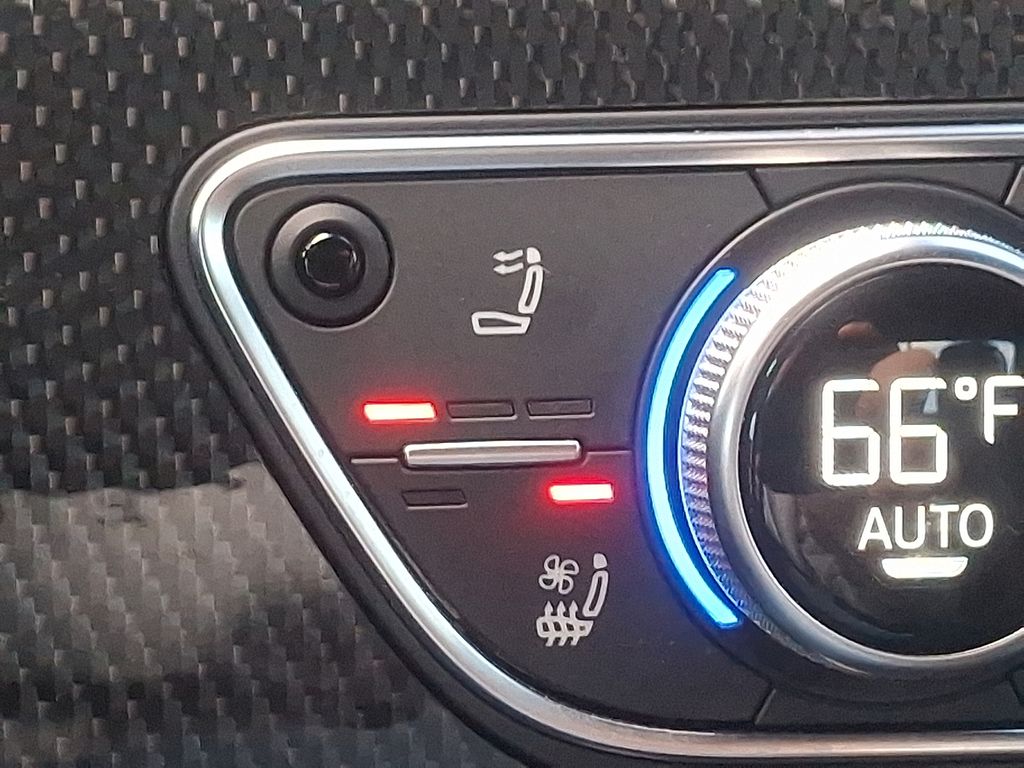 Thumbnail: 2023 Audi S5 - 22