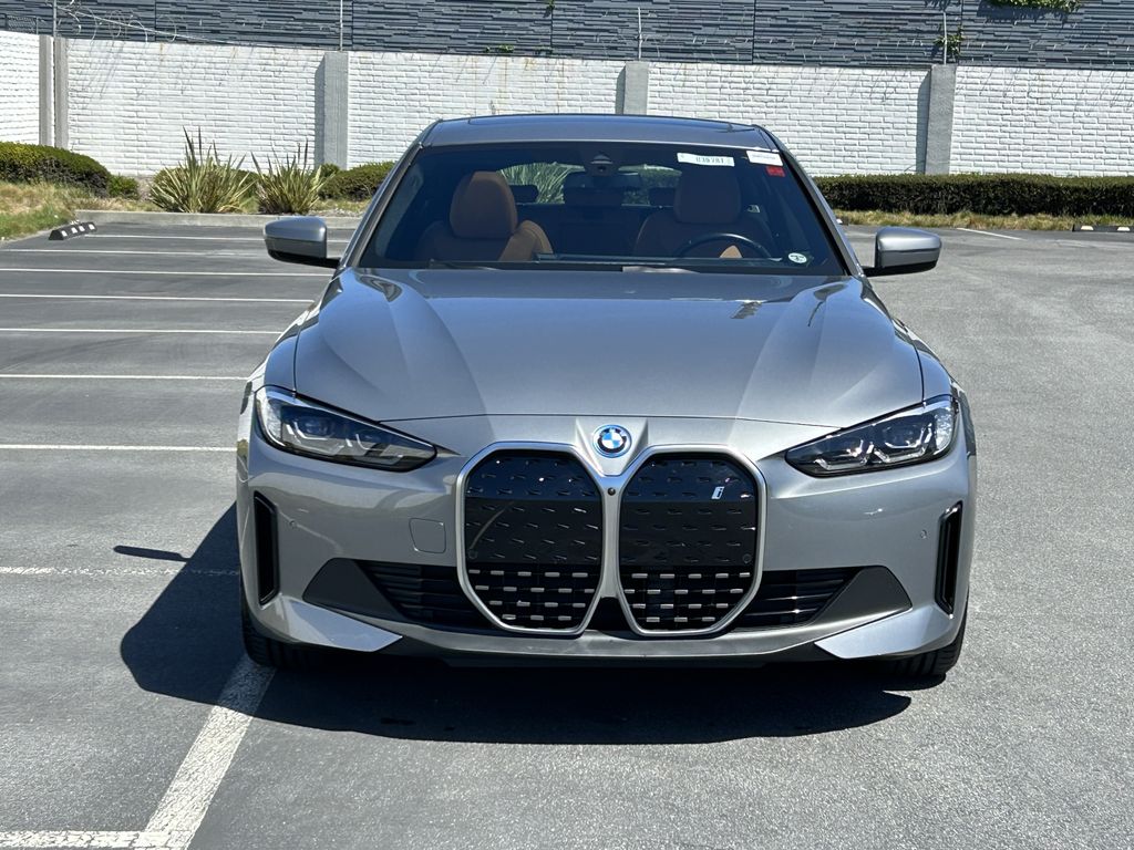 Thumbnail: 2023 BMW i4 - 8