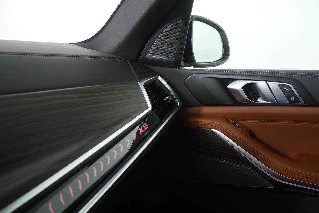 Thumbnail: 2026 BMW X5 - 26