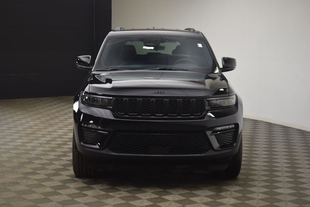 new 2025 Jeep Grand Cherokee car, priced at $44,577