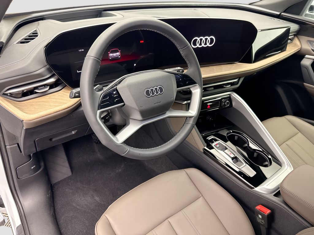 Thumbnail: 2025 Audi Q5 - 9