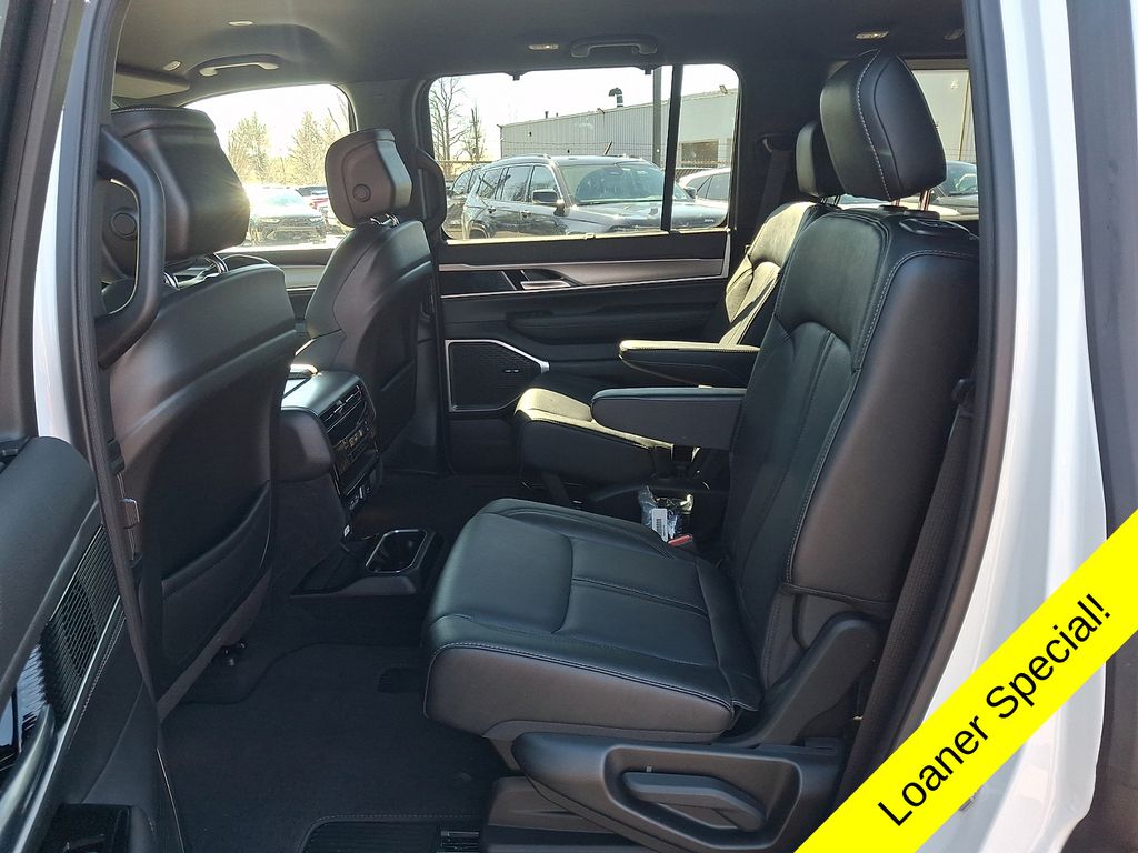 New 2026 Jeep Grand Wagoneer SUV