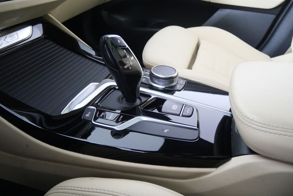 Thumbnail: 2021 BMW X3 - 24