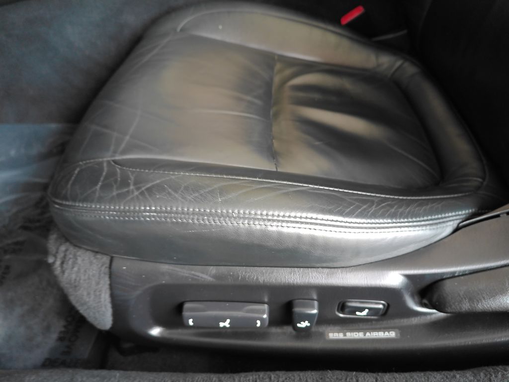 Used 2005 Silver Lexus 430 image 32