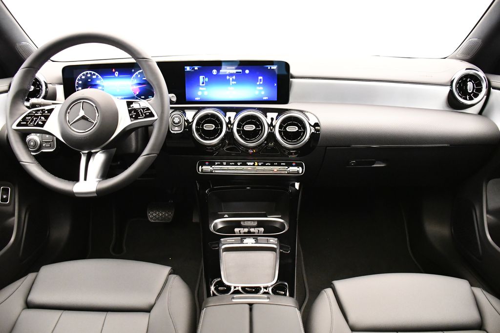 2025 Mercedes-Benz CLA 250 17