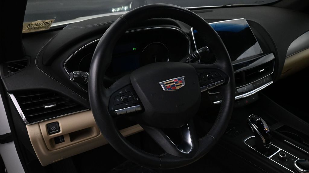 Used 2024 White Cadillac Luxury image 9