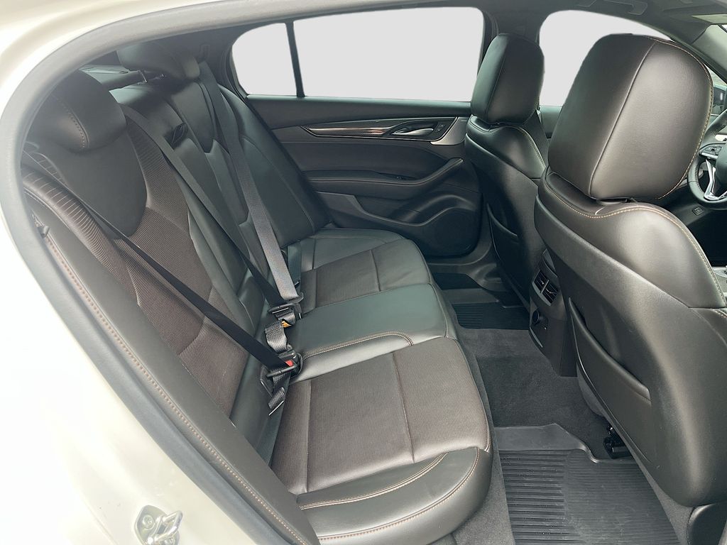 Used 2024 White Cadillac V-Series image 29