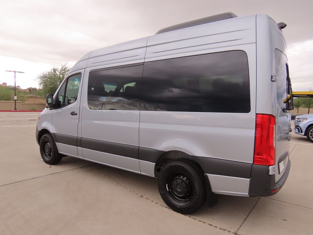Thumbnail: 2025 Mercedes-Benz Sprinter - 7