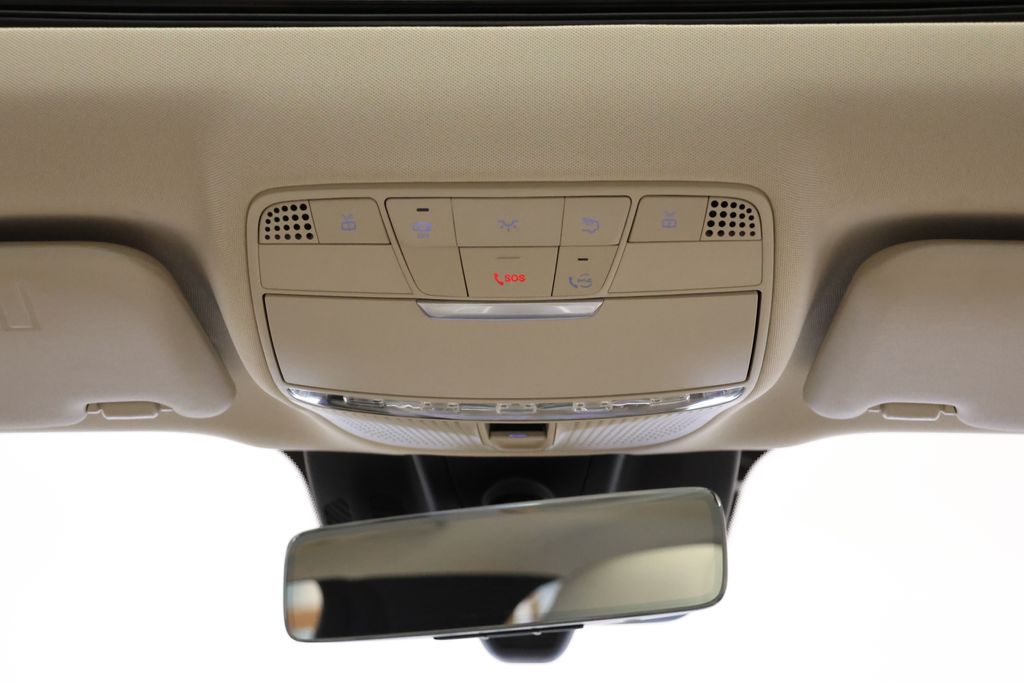 Thumbnail: 2023 Mercedes-Benz E-Class - 16