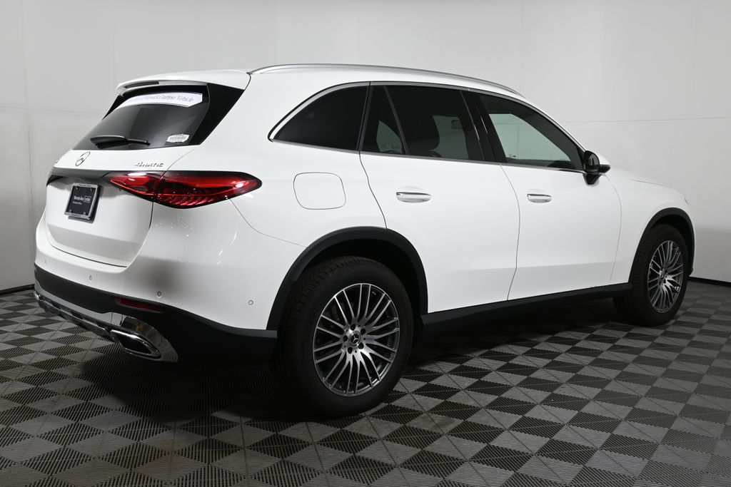 Thumbnail: 2025 Mercedes-Benz GLC - 10