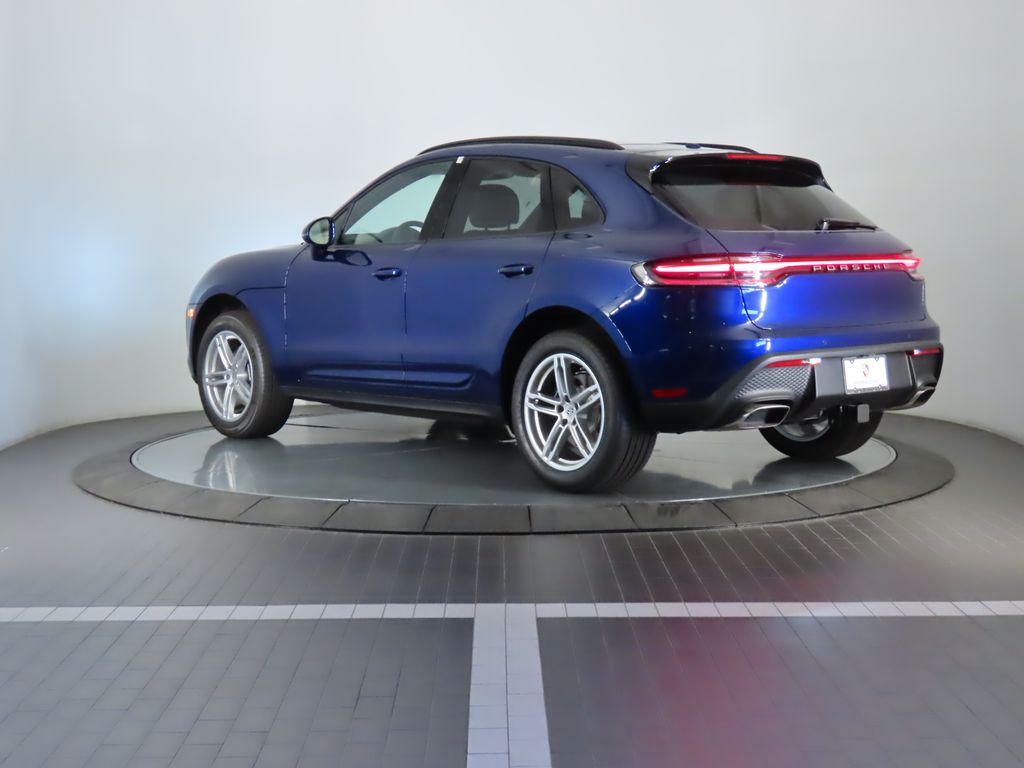 2024 Porsche Macan  3