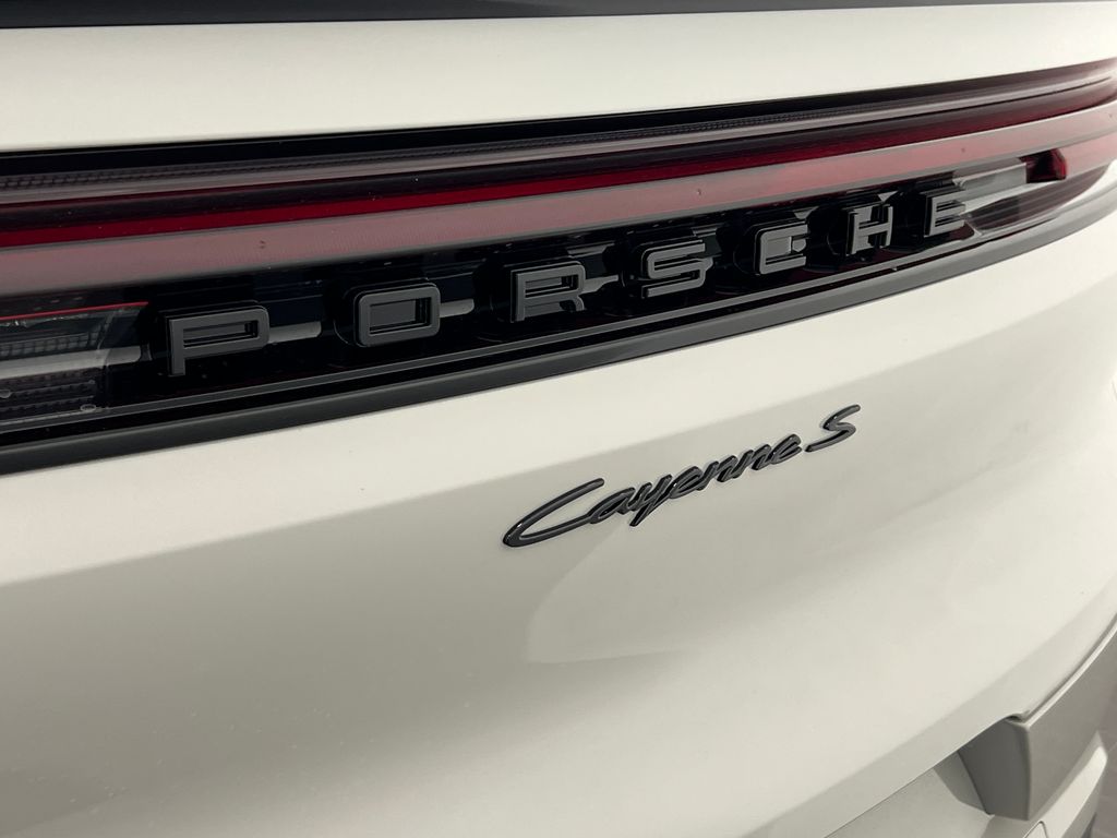 Thumbnail: 2026 Porsche  - 12