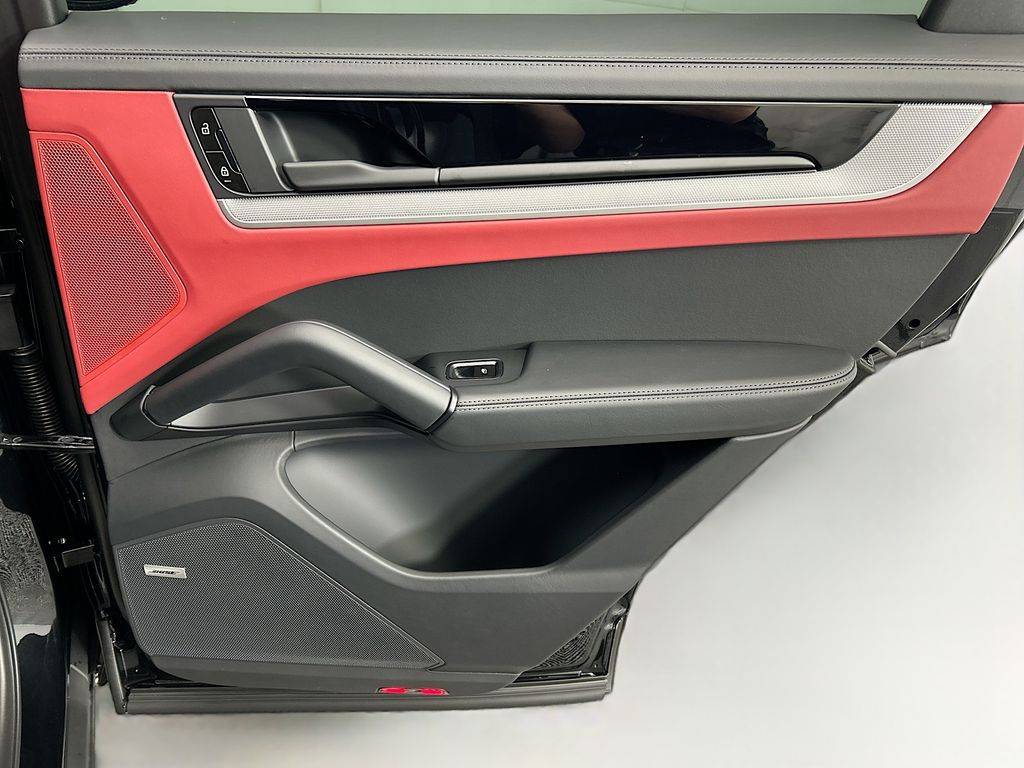 Thumbnail: 2026 Porsche  - 28