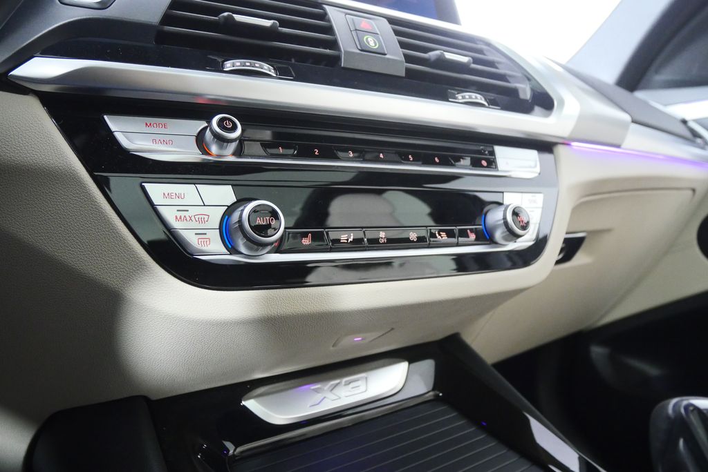 Thumbnail: 2020 BMW X3 - 27