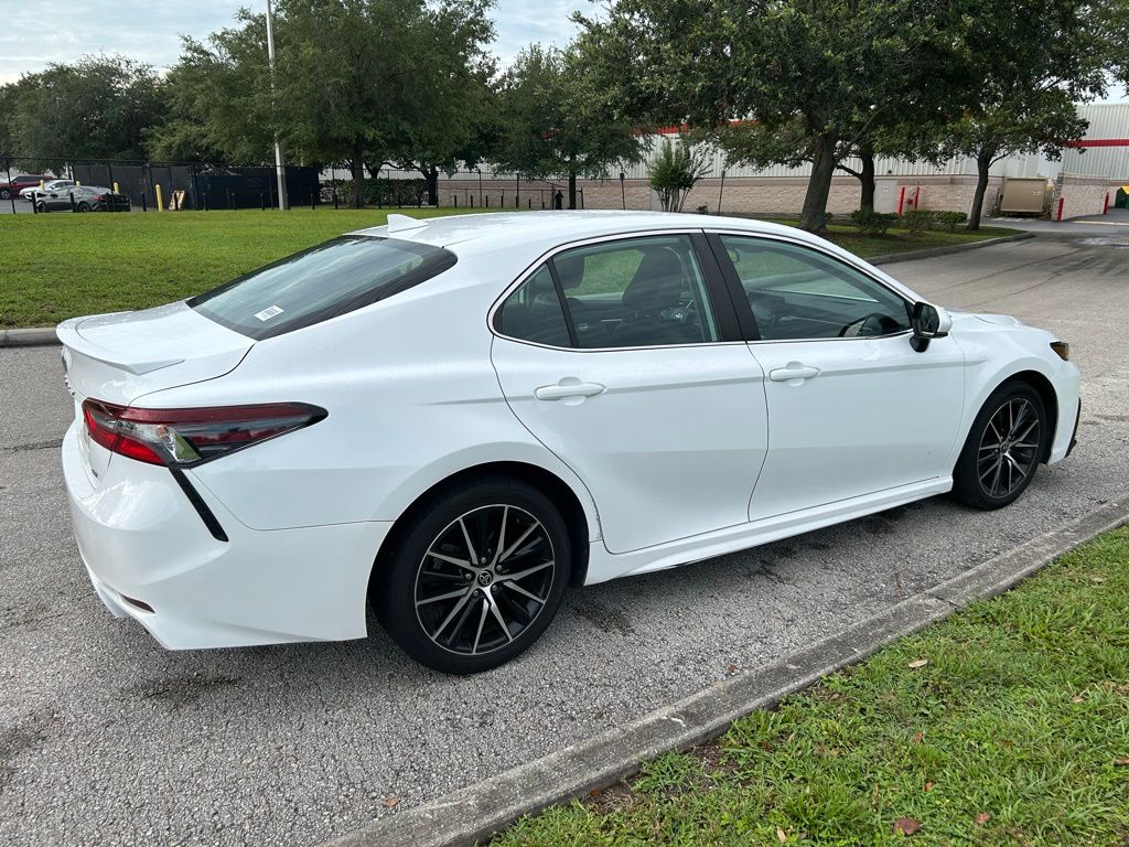 Thumbnail: 2021 Toyota Camry - 5