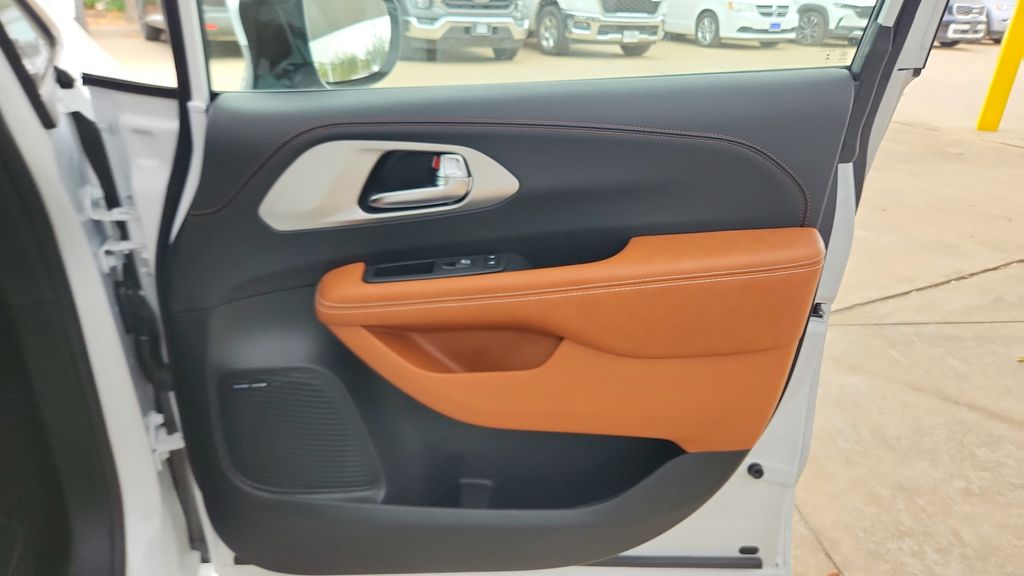 2026 Chrysler Pacifica