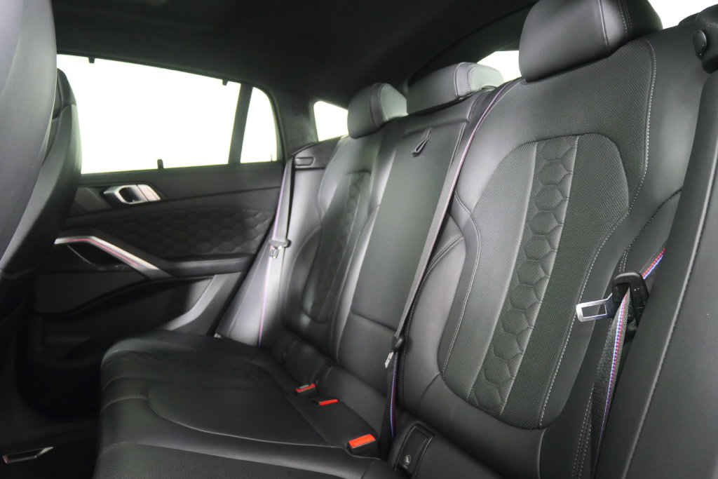Thumbnail: 2023 BMW X6 - 15