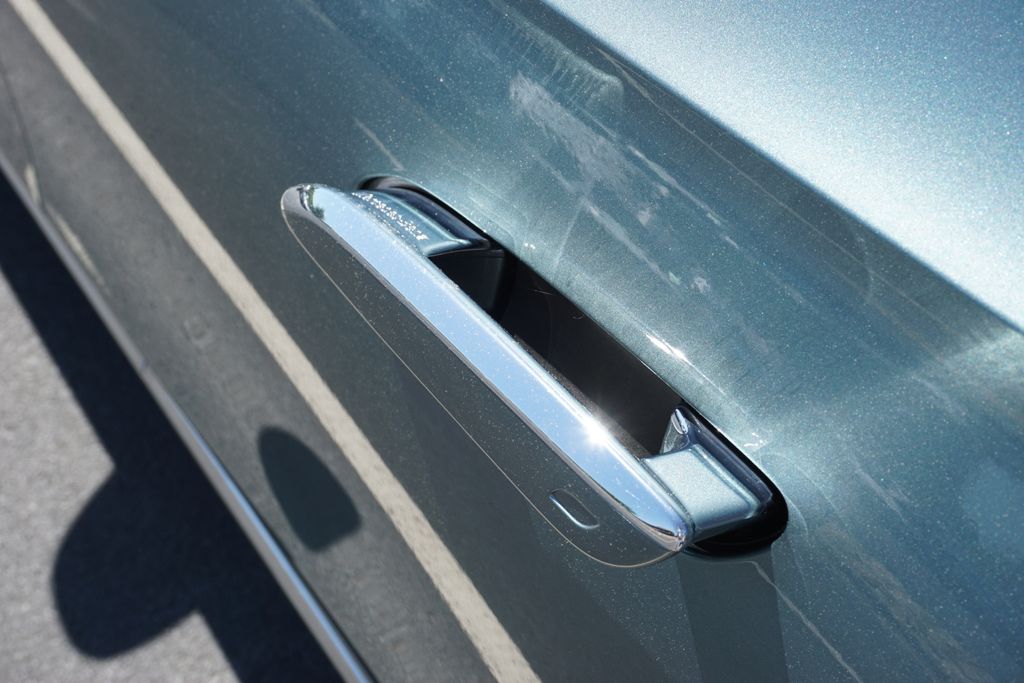 2025 Mercedes-Benz E-Class E 450 14
