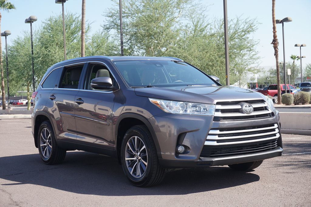 2019 Toyota Highlander XLE 5