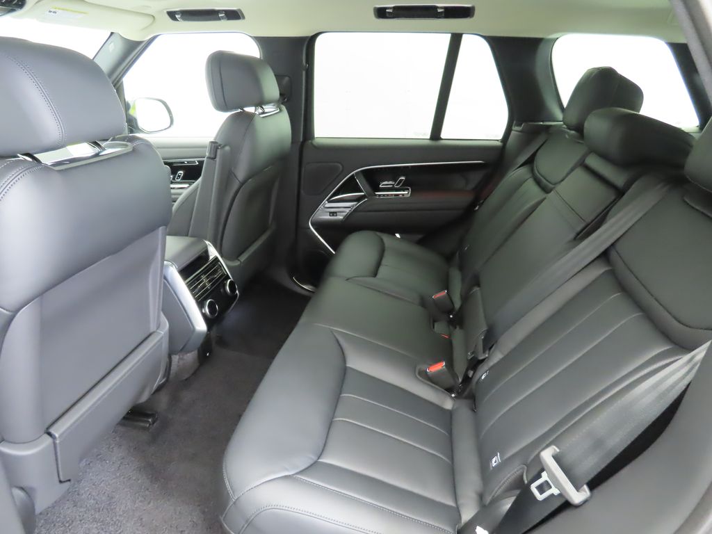 Thumbnail: 2025 Land Rover Range Rover - 22