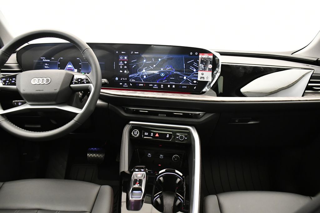 Thumbnail: 2025 Audi Q5 - 20