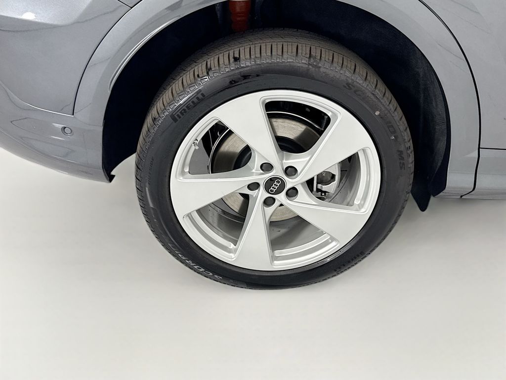 Thumbnail: 2026 Audi Q5 - 32