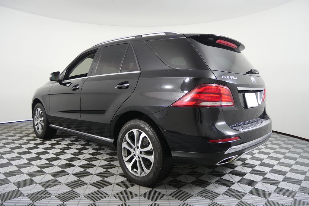Thumbnail: 2016 Mercedes-Benz GLE - 5