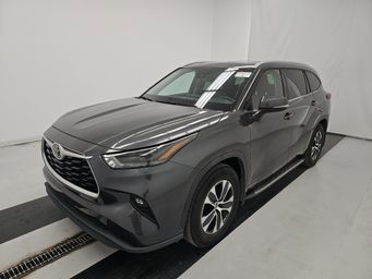2022 Toyota Highlander XLE 4x2 V6's photo