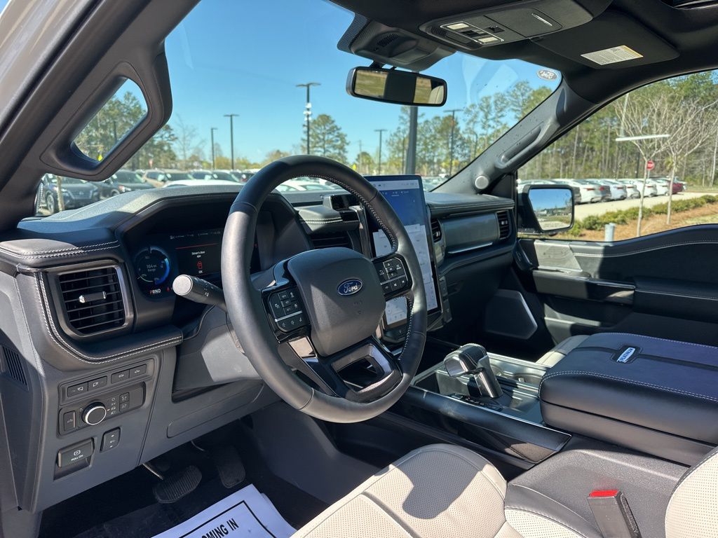 2024 Avalanche Ford F-150 Lightning Platinum AWD Truck