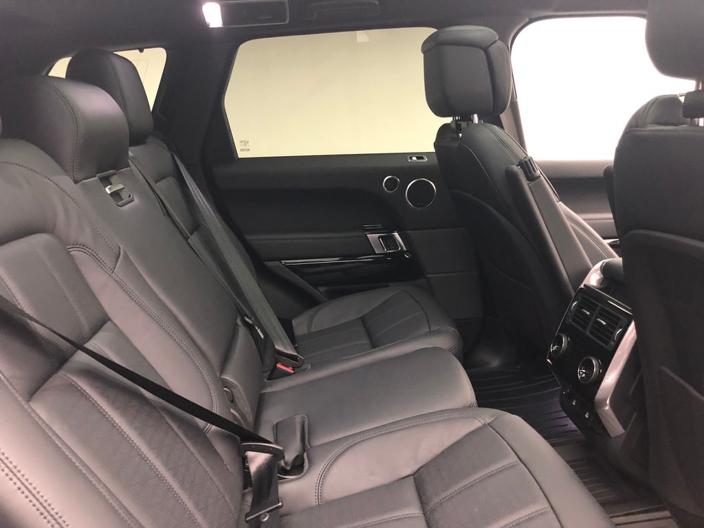 Thumbnail: 2019 Land Rover Range Rover Sport - 11