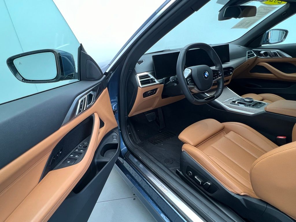 Thumbnail: 2025 BMW 4 Series - 27