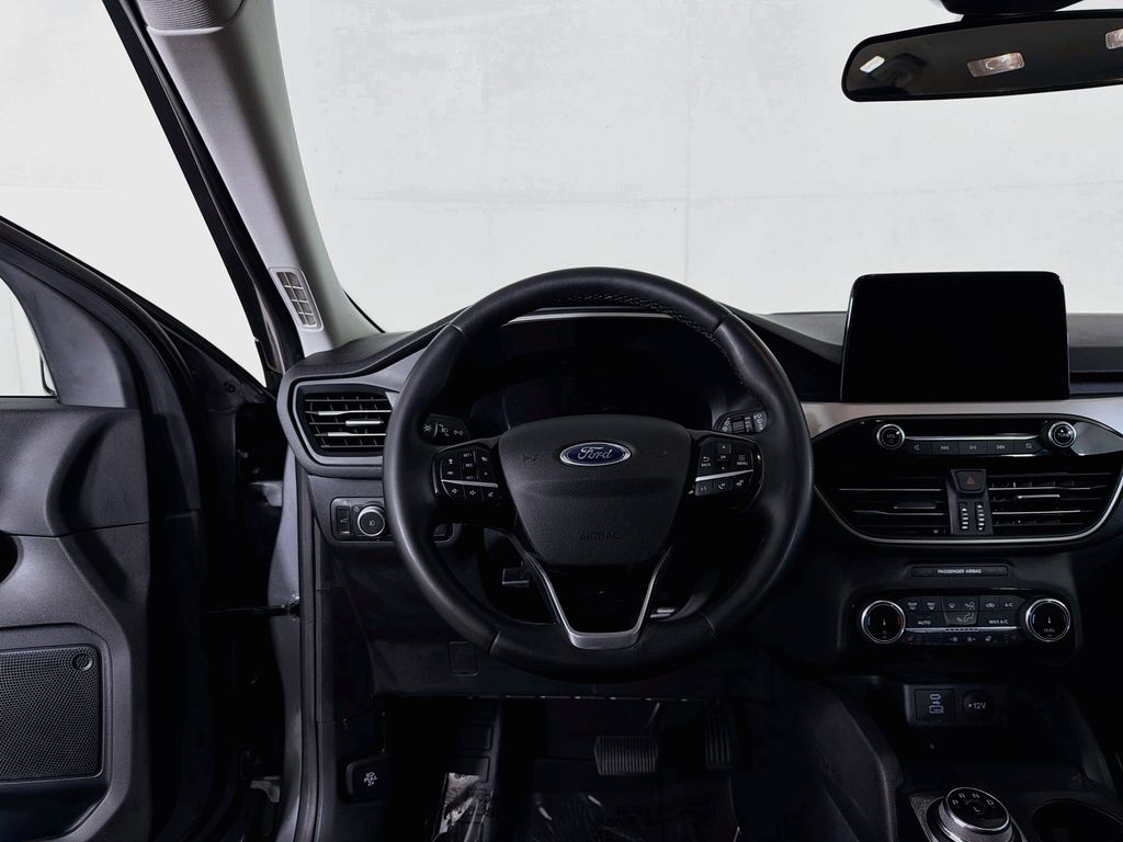 Used 2022 Ford Escape SUV