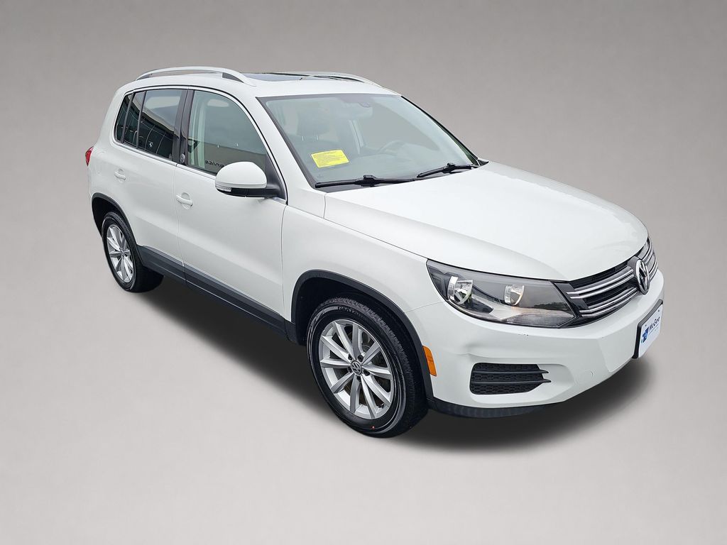 Pure White 2017 Volkswagen Tiguan SUV / Crossover Front-Wheel Drive 6-Speed Automatic
