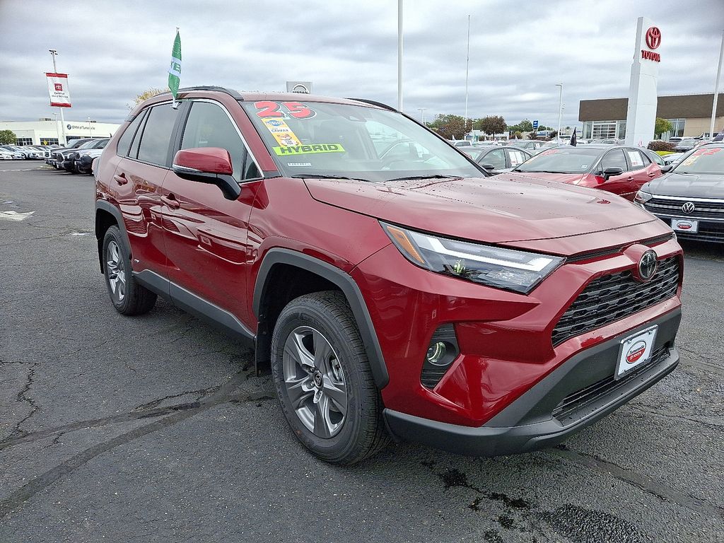 Thumbnail: 2025 Toyota RAV4 - 3